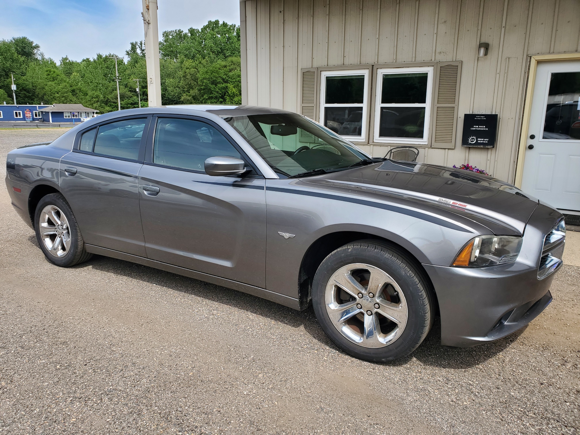 2011 Dodge Charger SE's photo